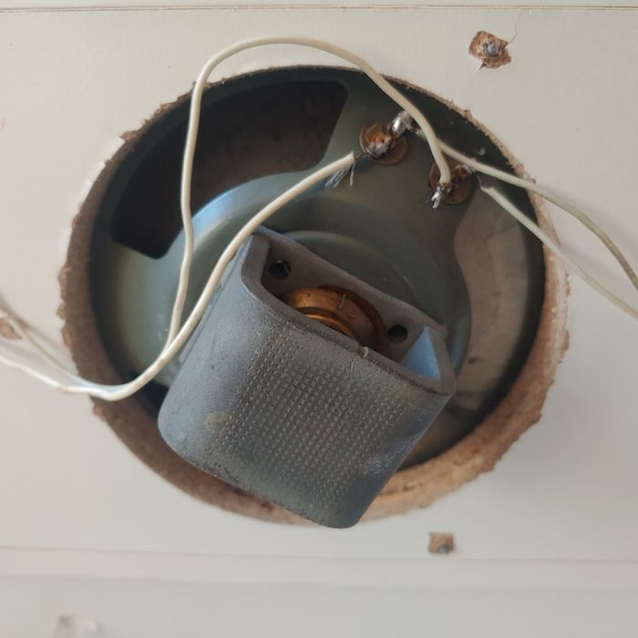 Акустичні системи на широкополосних динаміках від радіоли «Латвия».