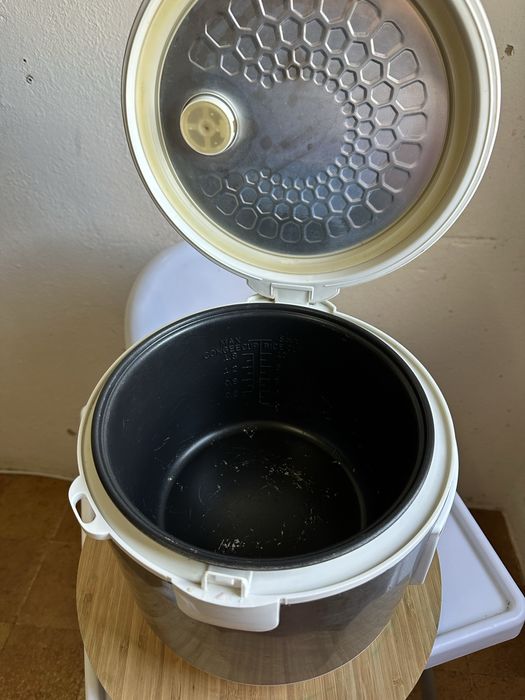 Panela eletrica + liquidificador