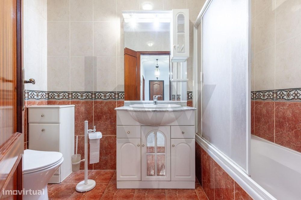 Apartamento T3 com Suíte, Lareira, Três Varandas e Arrecadação | Monti