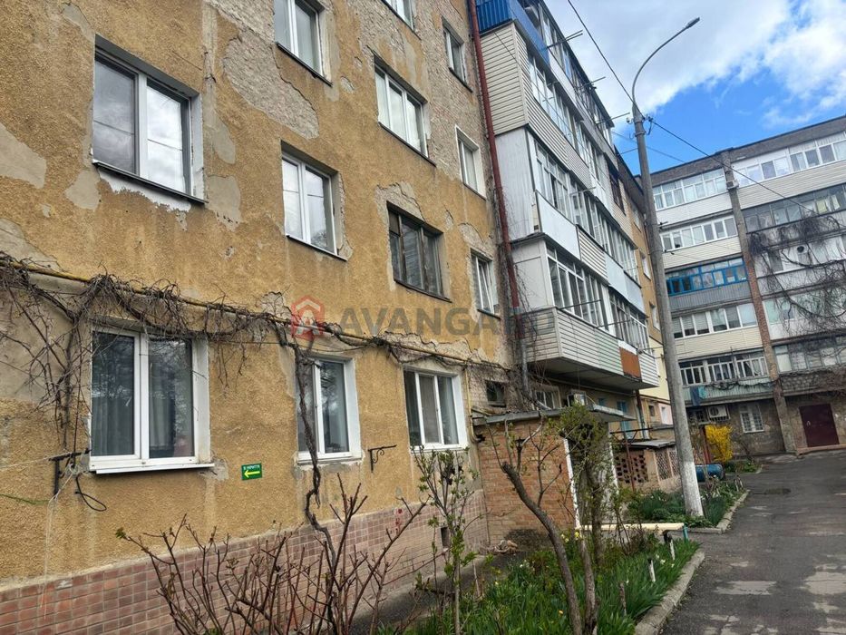 Продам 3к квартиру в цегляному будинку