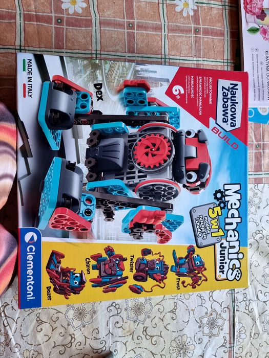 Clementoni mechanics roboty