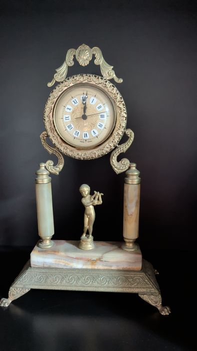 relógio de lareira antigo