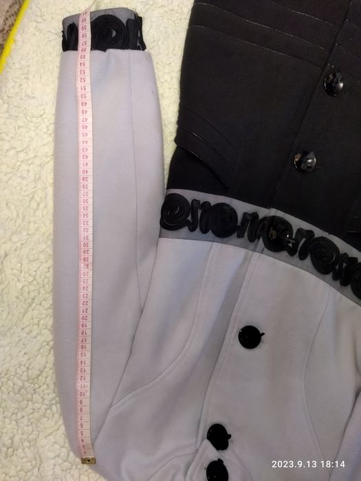 Пальто демісезонне ,S розмір