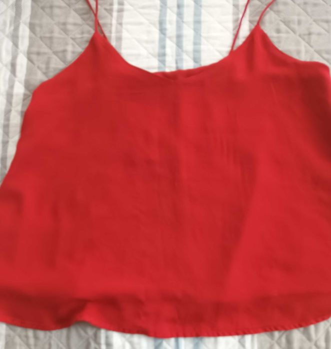 Blusa de alças vermelha
