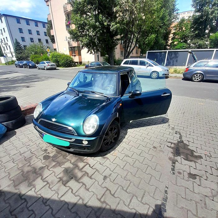 MINI COOPER,Panorama,szyberdach,benzyna. 2002r.