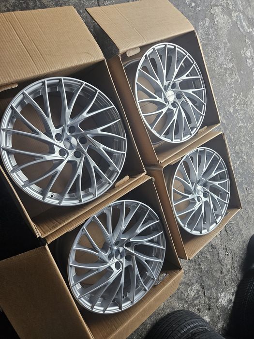 Felgi alumniowe 5x112 8j et 30 19" gmp italia