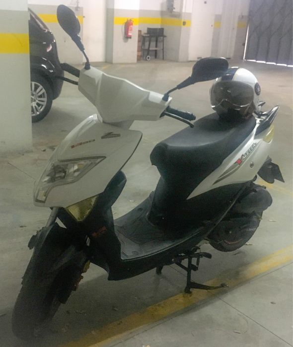 Vendo Scooter em bom estado