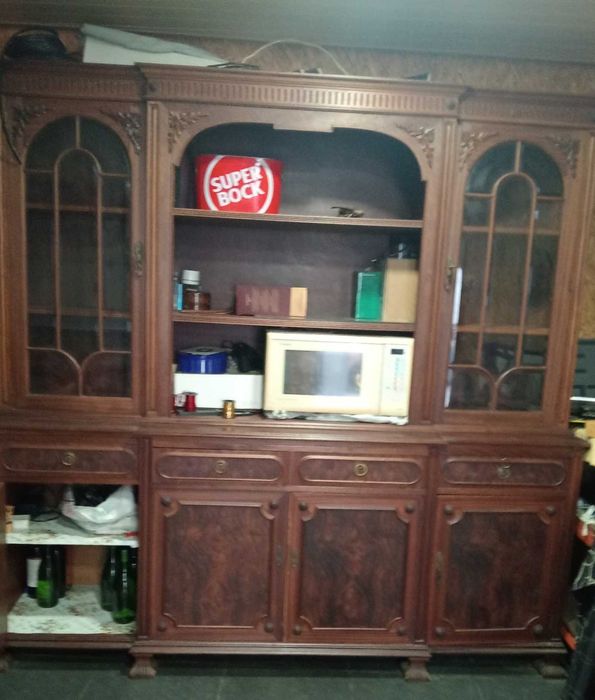 Estante de sala para doação