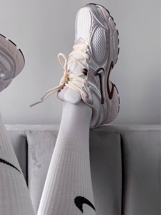 Кросівки Nike V5 RNR