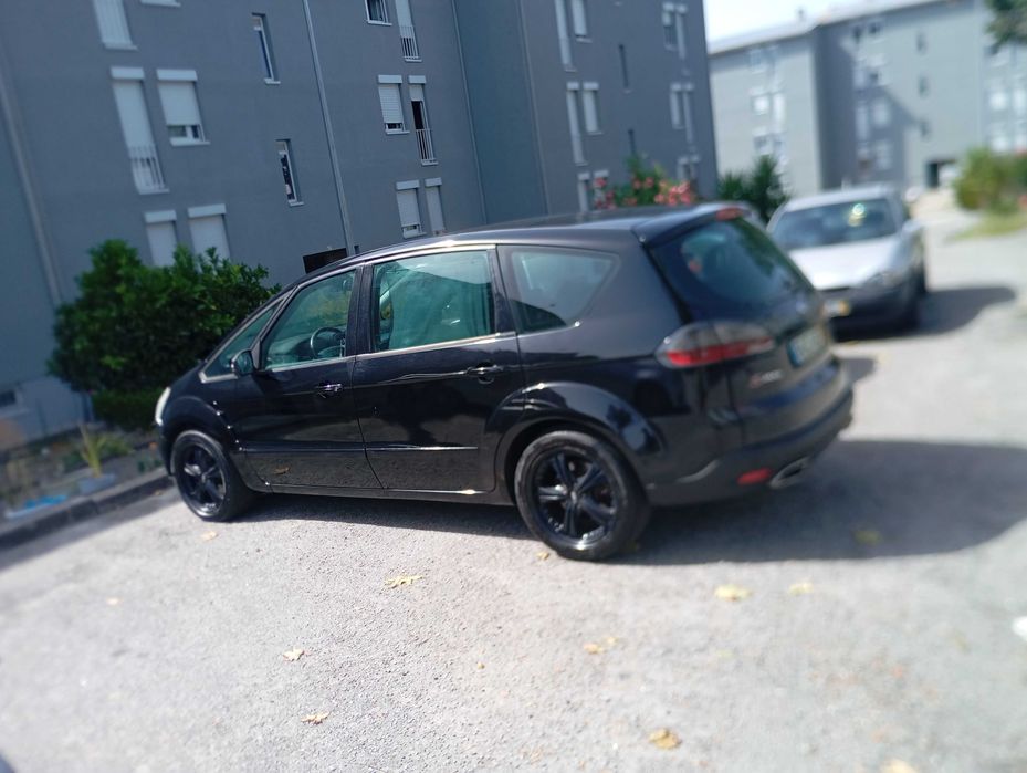 Ford S-Max — fotografia 7