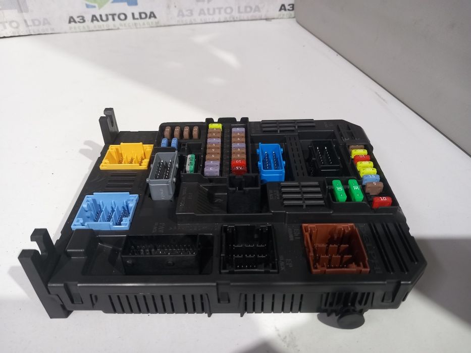 Caixa de fusíveis SAM BSI Peugeot Partner K9