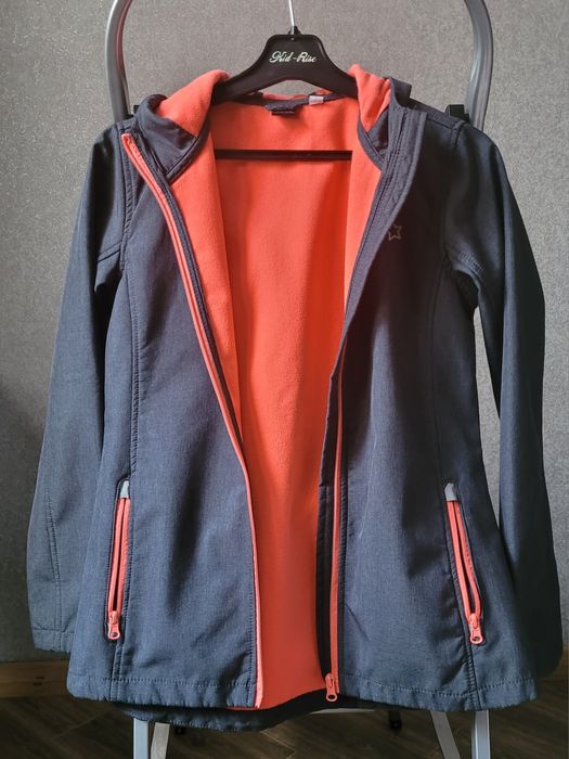 Продам осінню/весняну курточку