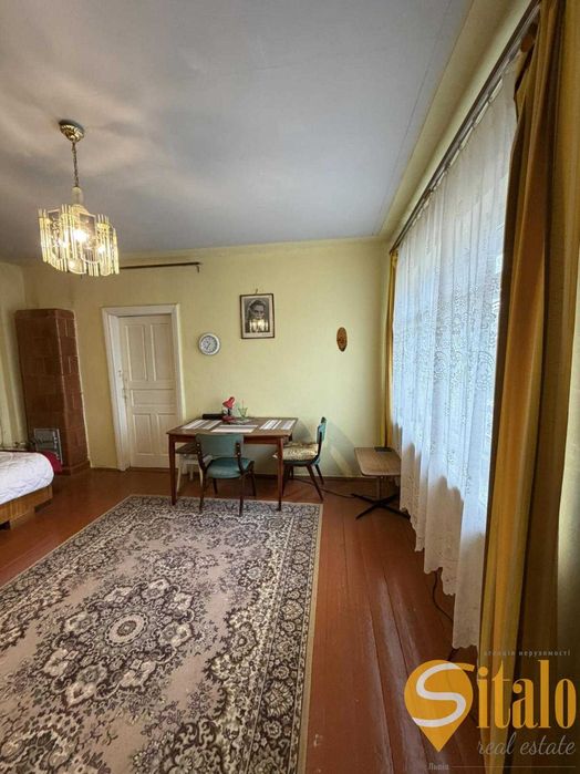 Продаж 2 кімнатної квартири в цегляному будинку , вулиця Канівська
