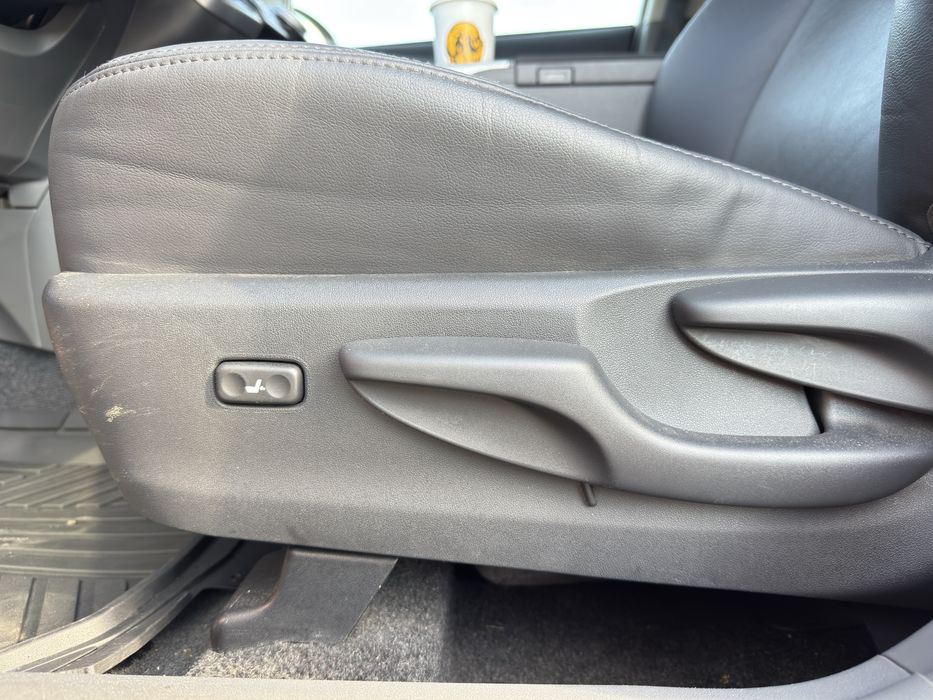 Toyota Prius V 2013