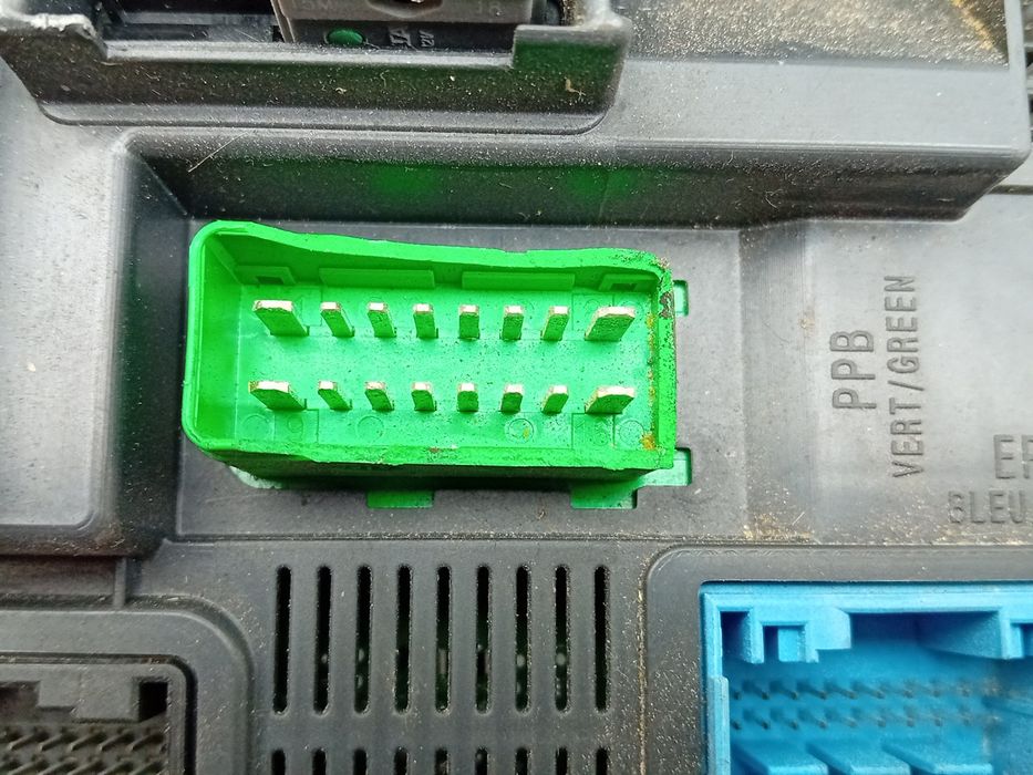 Caixa fusíveis / SAM / BSI PEUGEOT 208