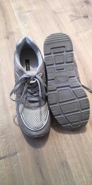 Srebrne buty/sneakersy