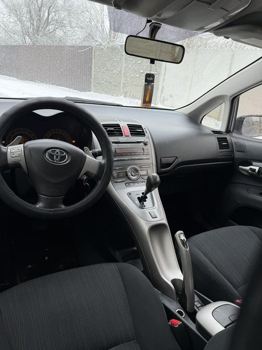 Продам Toyota auris