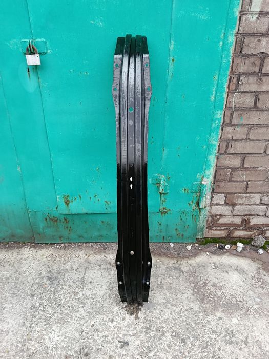 Усилитель заднего бампера