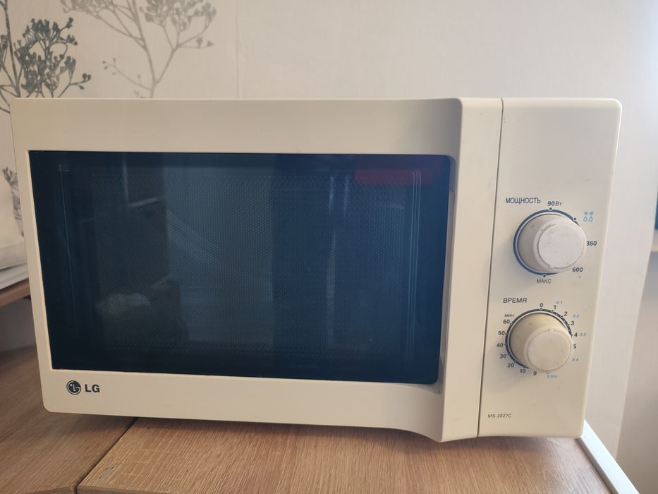 Микрлволновка LG