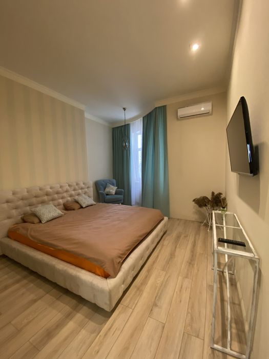 Сдам квартиру в ЖК"Сабанский"/парк Шевченко. Ланжерон. Гардеробная