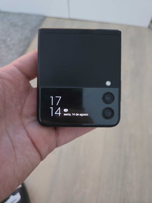 Samsung flip 3 256g