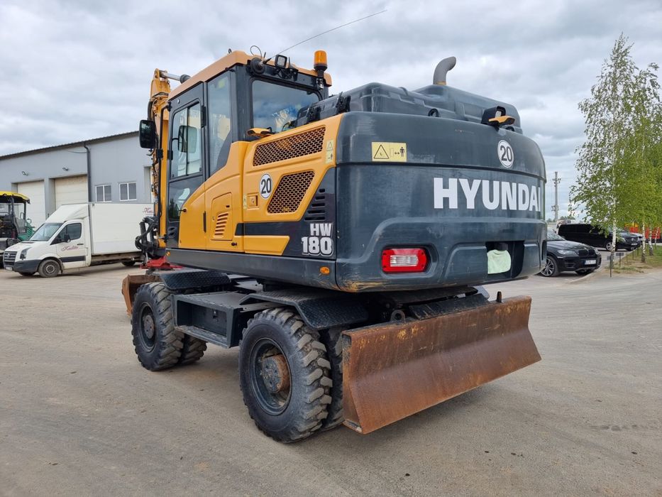 Продам экскаватор Hyundai HW 180 D , 2022 года