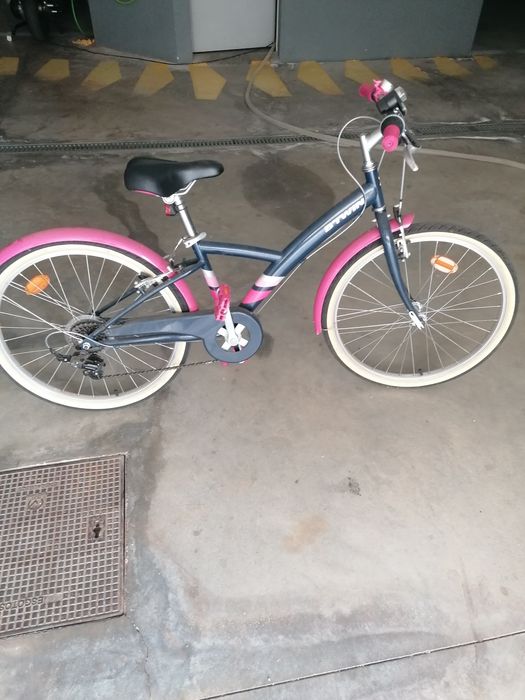 Bicicleta praticamente nova