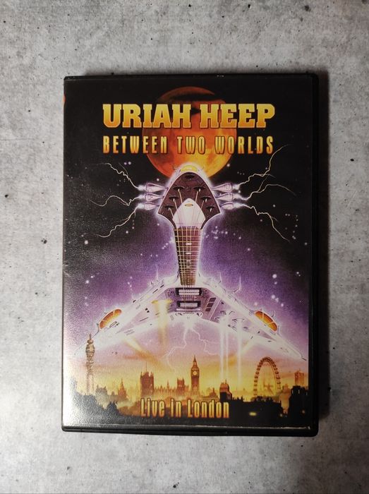 Uriah Heep - Between Two Worlds