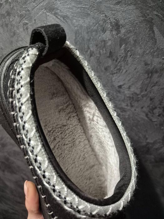 Угги уггі тапки шльопки жіночі капці чорні