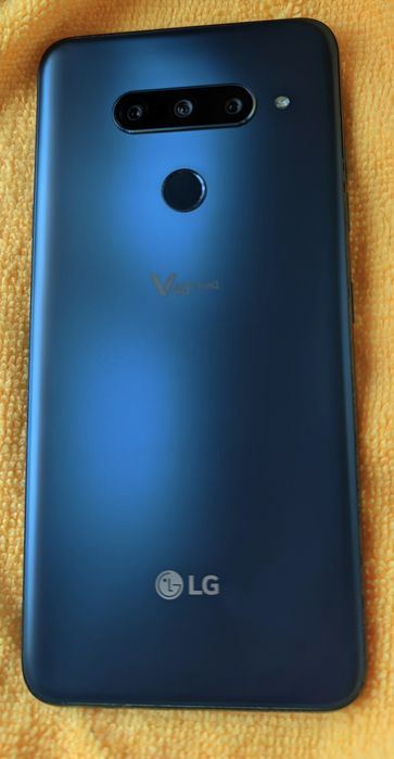 Telemóvel / smartphone LG V40 ThinQ Azul em funcionamento, sem danos