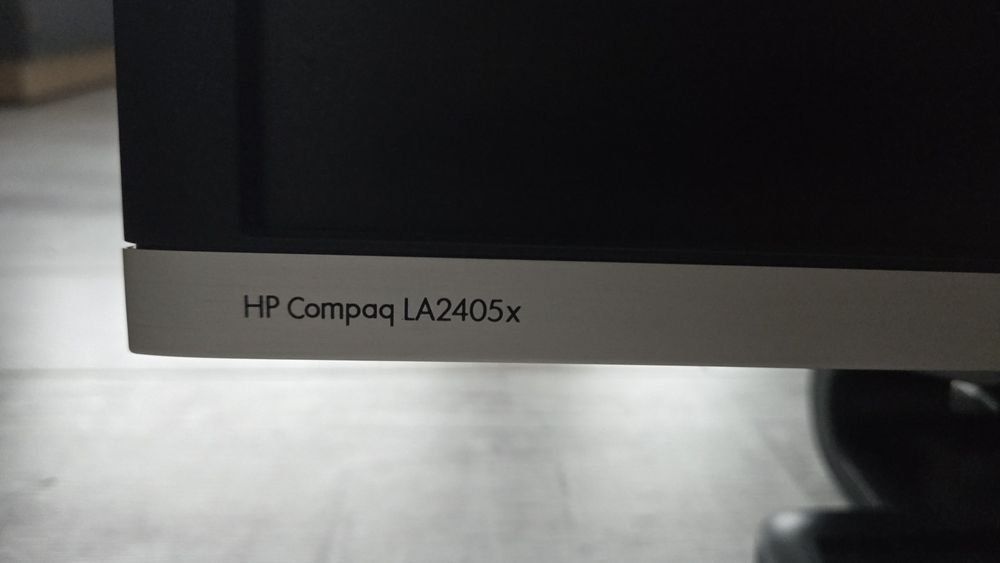 Monitor HP Compaq LA2405x 24"