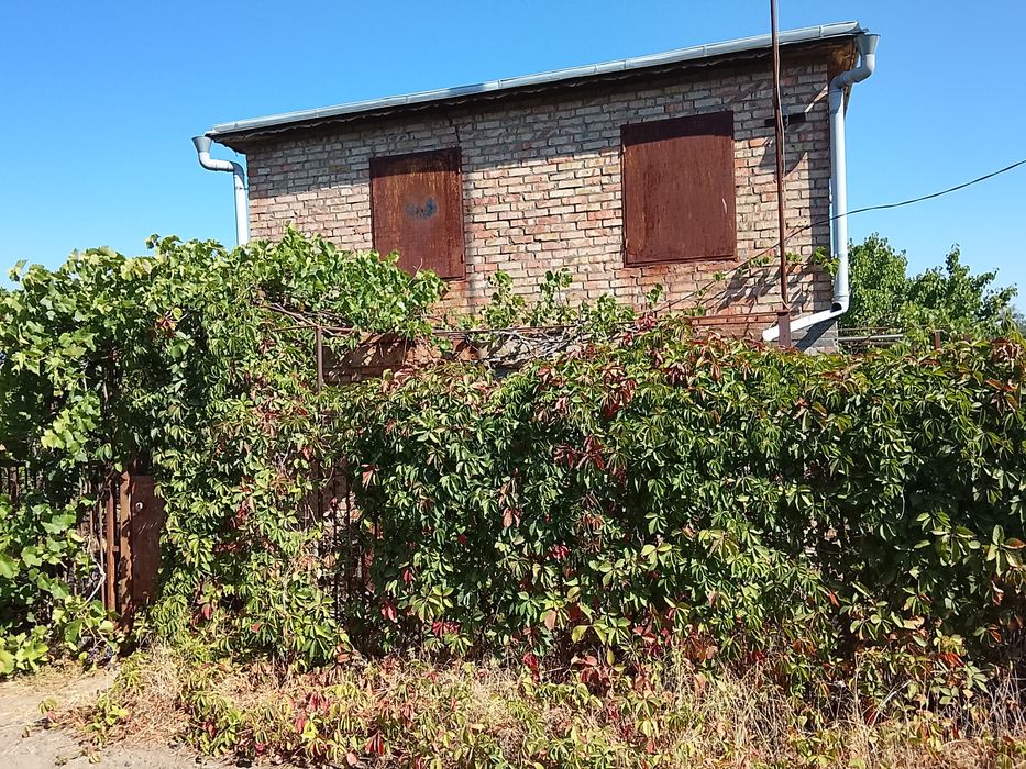 Продам дачу в садовому товаристві Зелений Яр з двоповерховим будинком