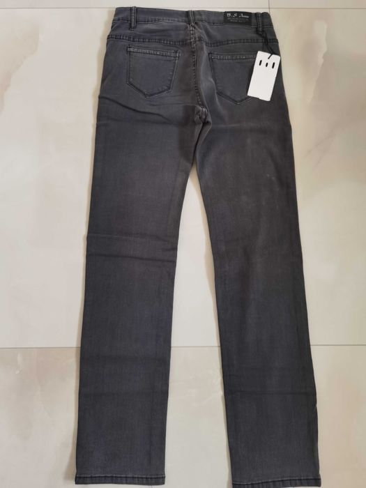 Spodnie dżinsowe damskie