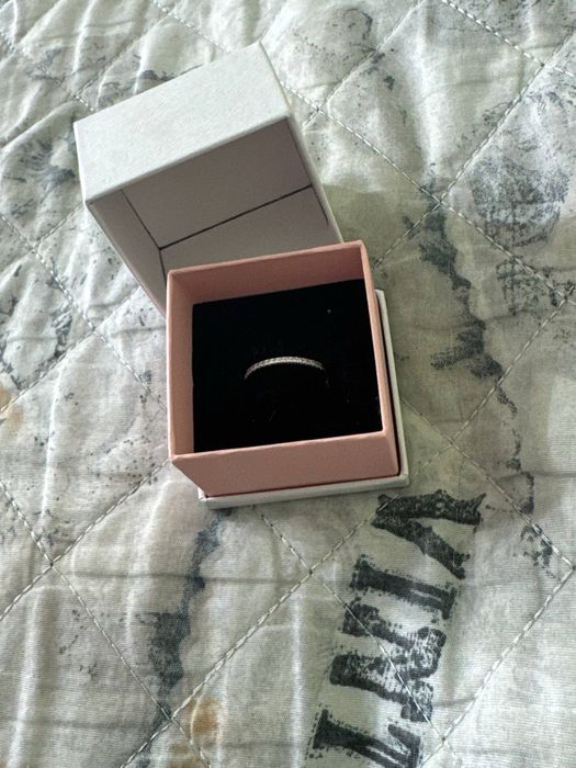 каблучка блискуча з паве Pandora