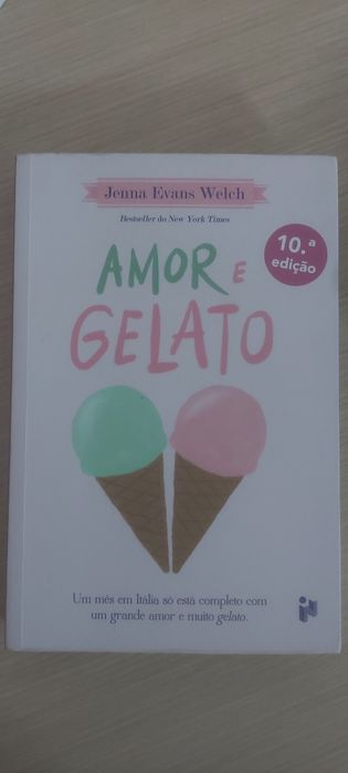 Vendo livro Amor e Gelato