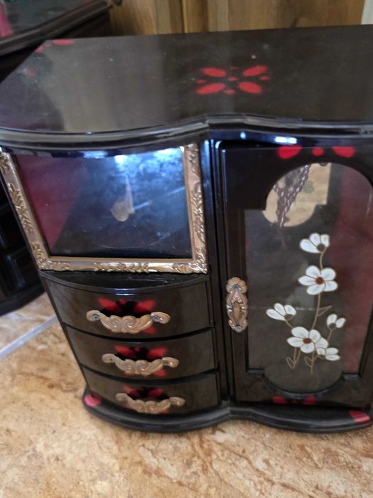 Várias peças decorativas