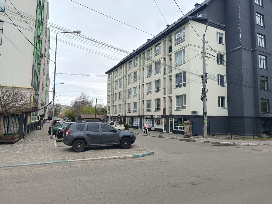 Без-%.Косметолог-Салон-Авто Магазин-Квіти-Зоо(40м.кв) Колоса Сергія,3