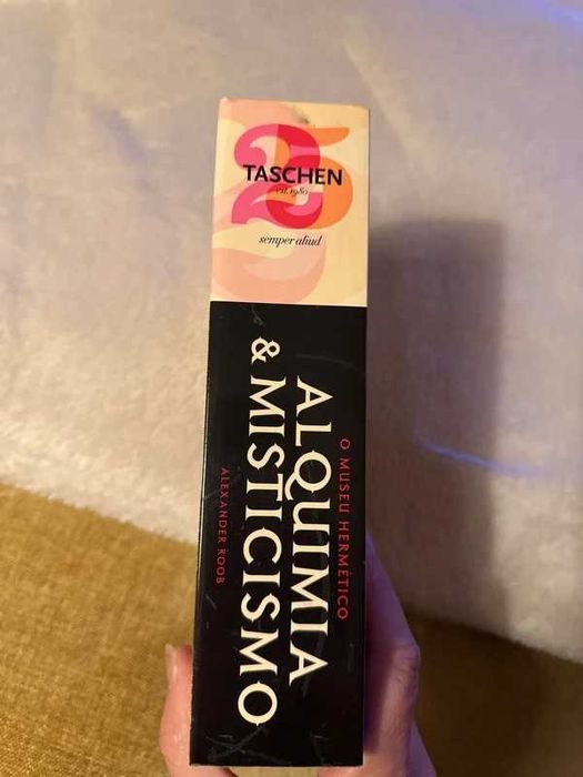 "Alquimia & Misticismo - O Museu Hermético" Editora Taschen => "NOVO"