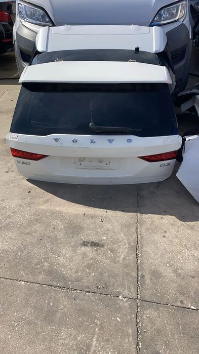 Porta da mala Volvo V60 do ano 2018
