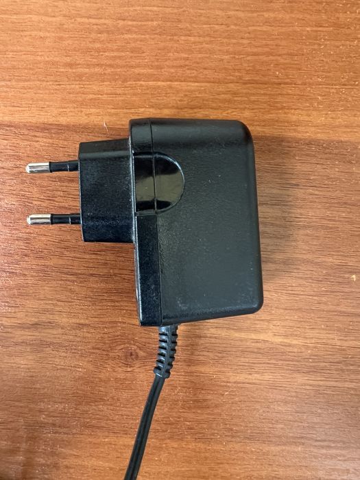 Зарядное устройство LG