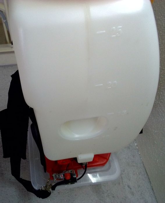 Pulverizador de mochila a gasolina