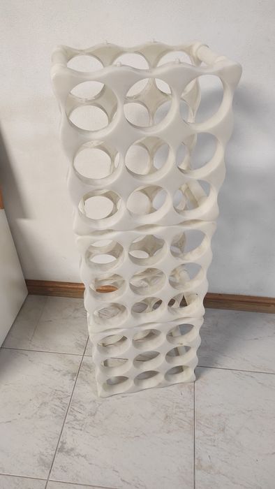 Garrafeira de plastico