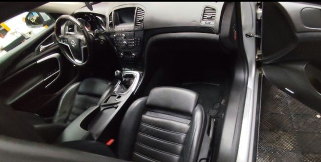 OPEL INSIGNIA Station Wagon 2.0 CDTI