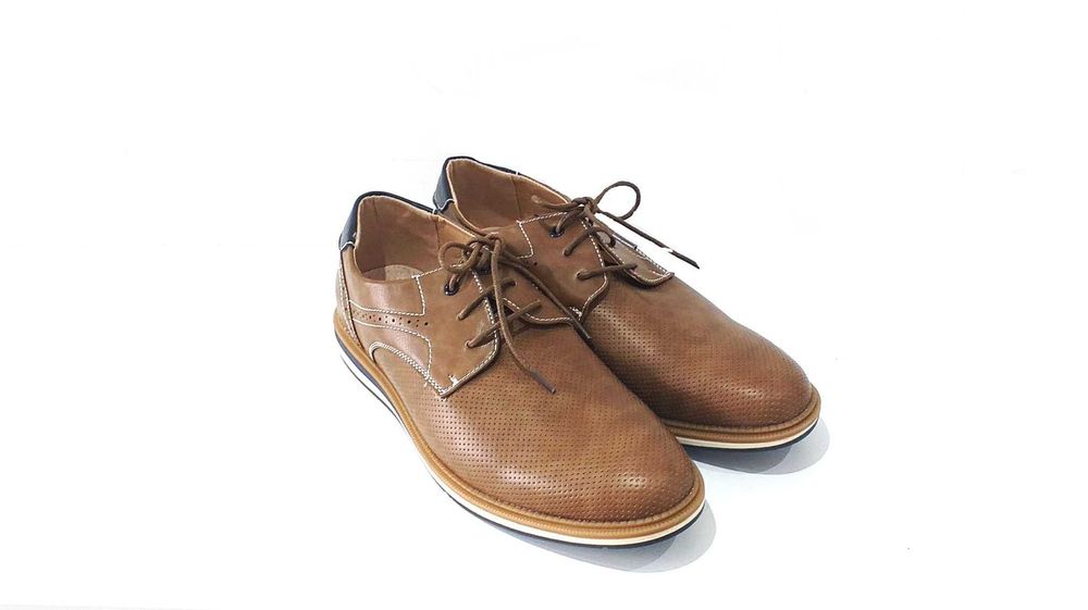 Sapatos para homem em pele sintética de grande qualidade. Promoção !!!