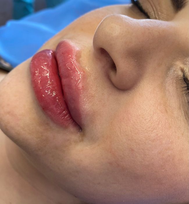 Навчання для косметологів, постановка руки