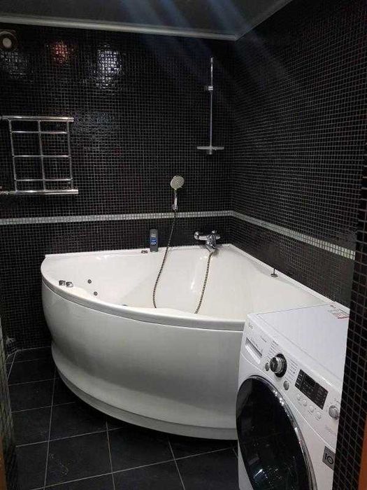 В пешей доступности 5 минут 3х станций метро 2к.кв.