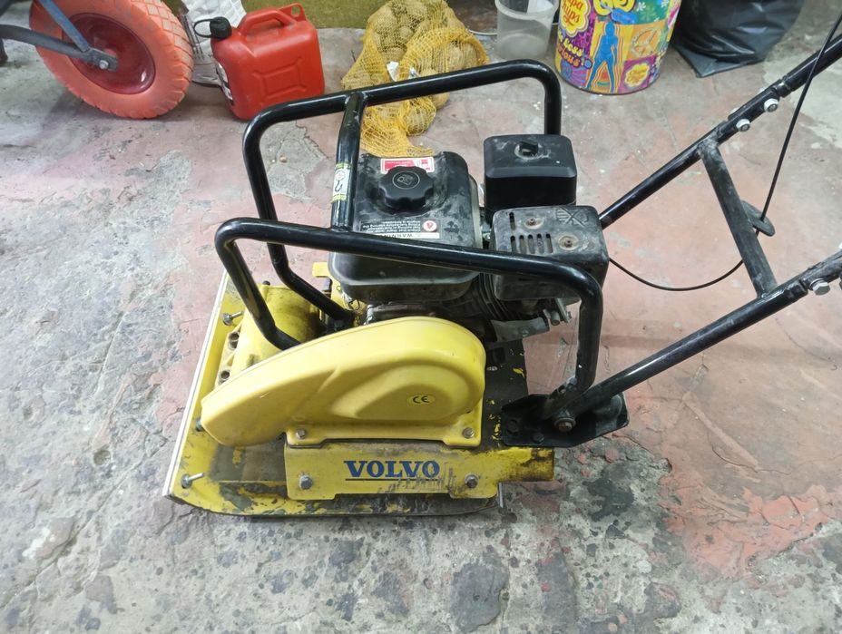 Zagęszczarka volvo