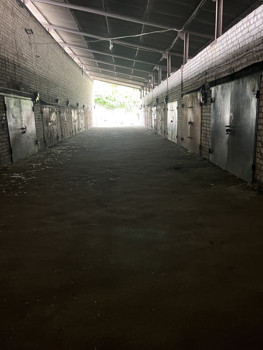 Сдам гараж кооператив р-н метро Покровская