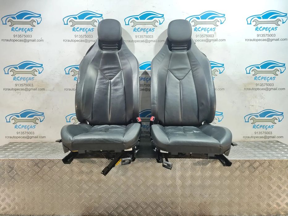 Conjunto Bancos Frente Frontais Pele Mercedes Benz SLK R171