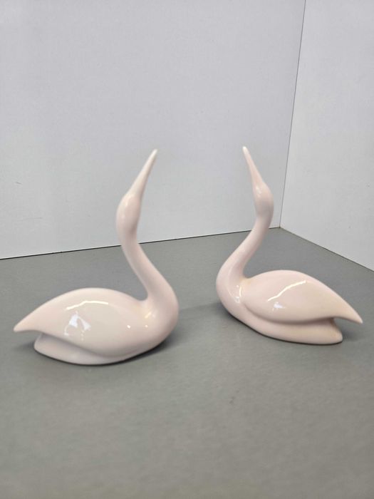 Porcelanowe łabędzie 2 sztuki.